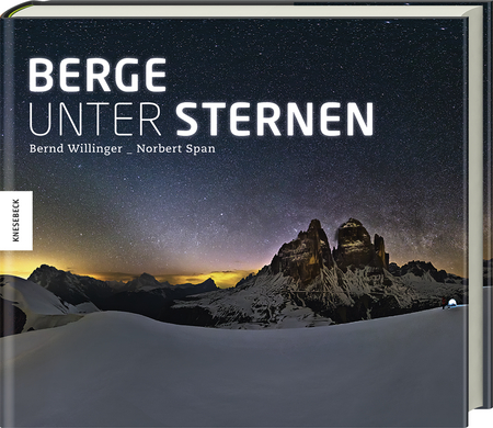 Berge unter Sternen